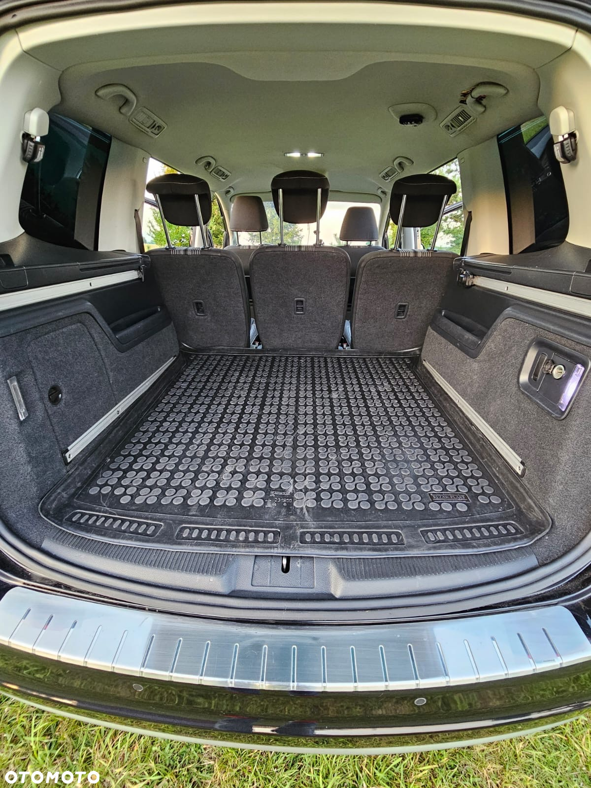 Volkswagen Sharan - 14