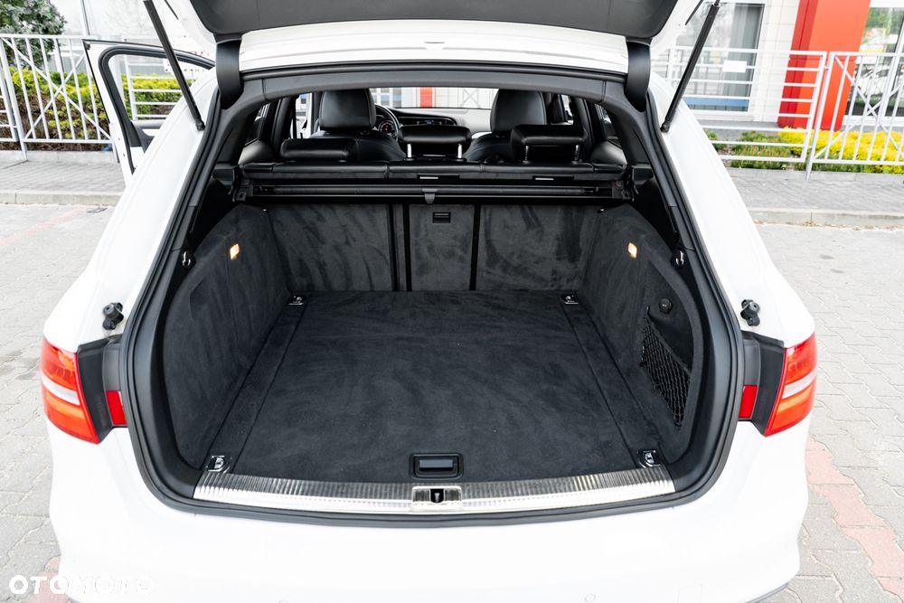 Audi A4 Avant 3.0 TDI DPF quattro S line Sportpaket - 37