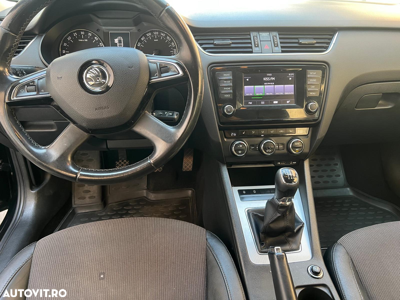 Skoda Octavia Combi 2.0 TDI Ambition - 10