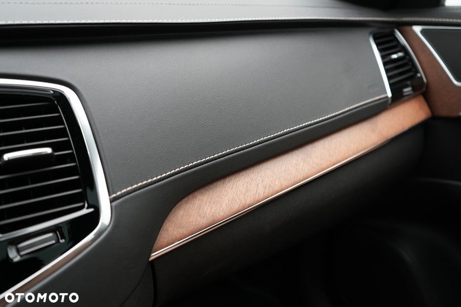 Volvo XC 90 D5 AWD Inscription 7os - 13