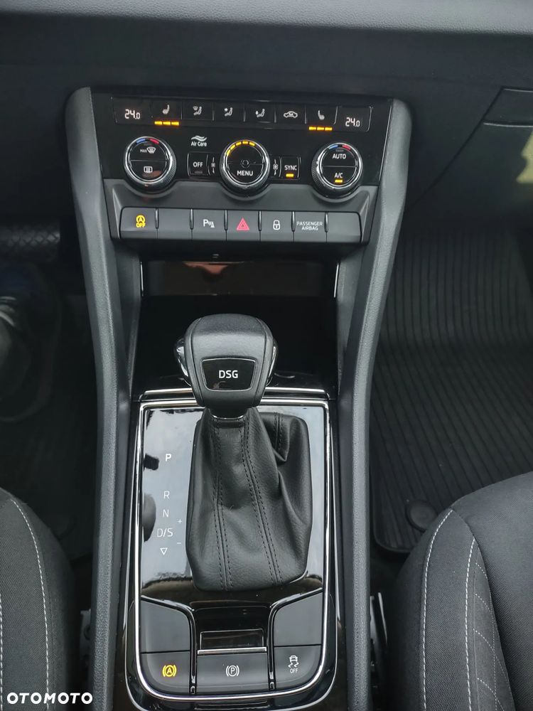 Skoda Karoq 1.5 TSI ACT 4x2 Ambition DSG - 22