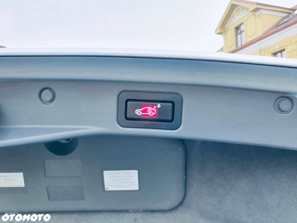 BMW Seria 7 740i - 13