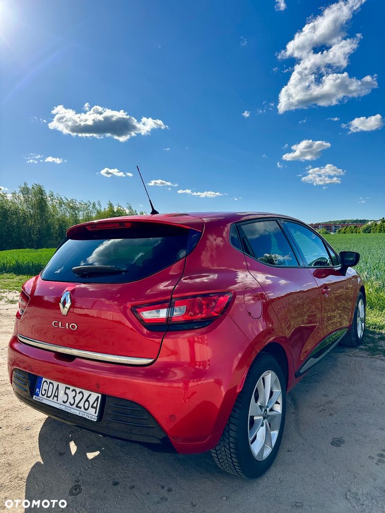 Renault Clio 1.2 16V Limited - 13
