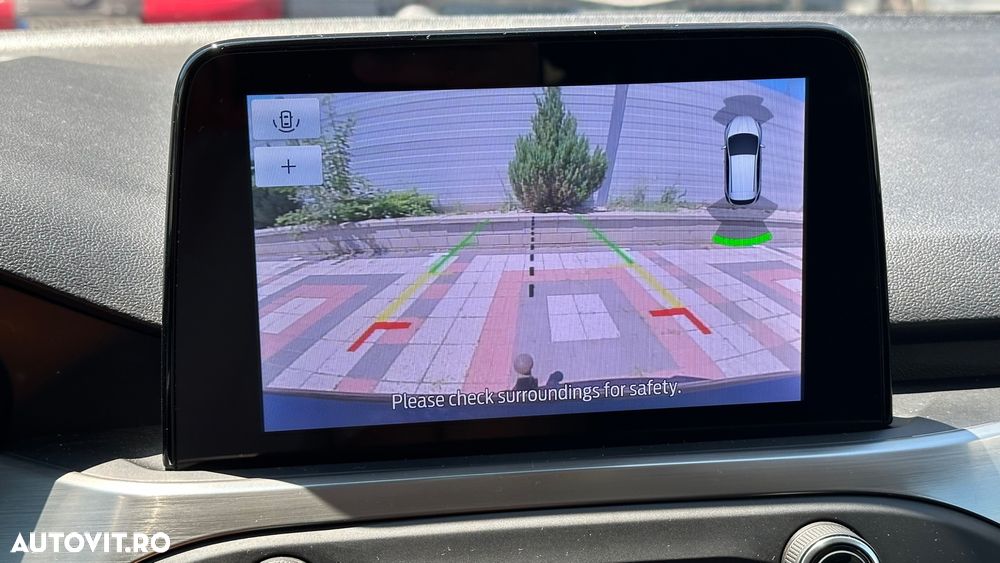 FORD Focus 2020 — imagine 8