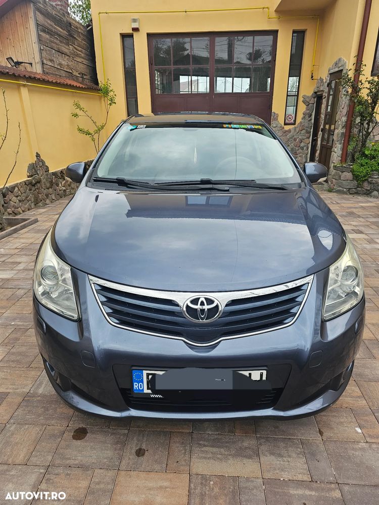 Toyota Avensis 1.8 Multidrive Edition - 1