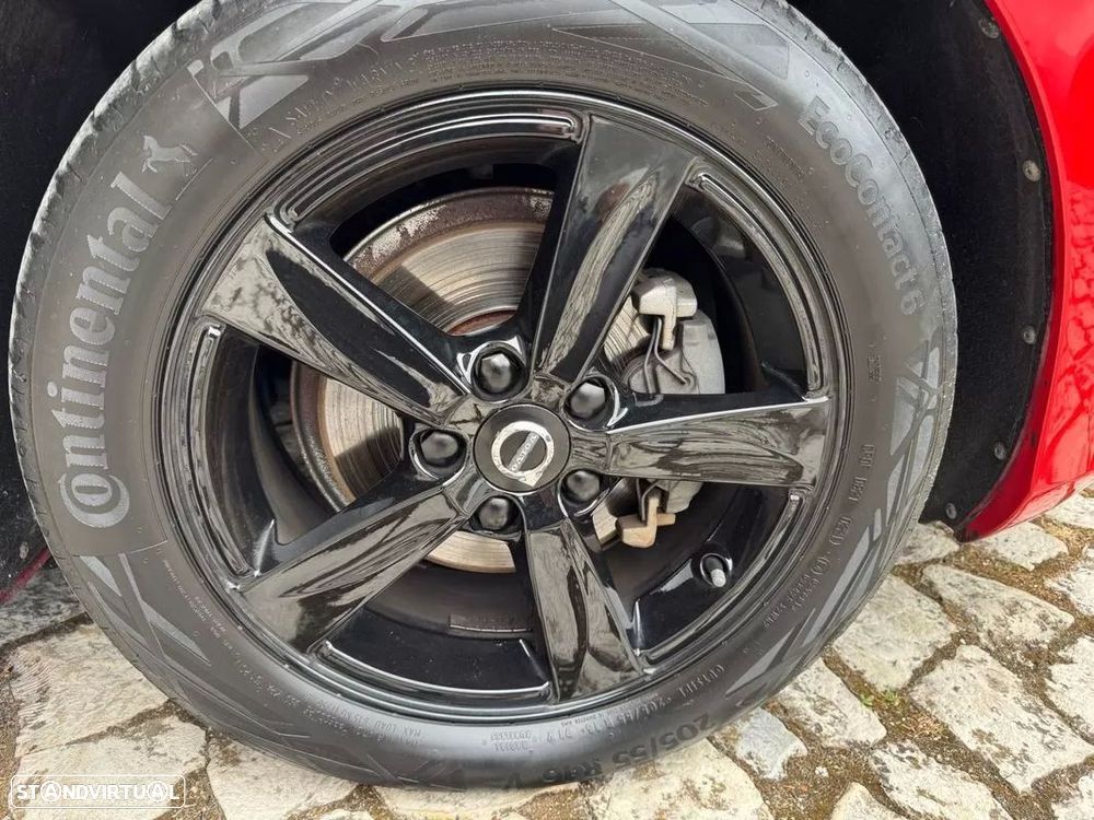 Volvo V40 2.0 D2 Momentum - 34