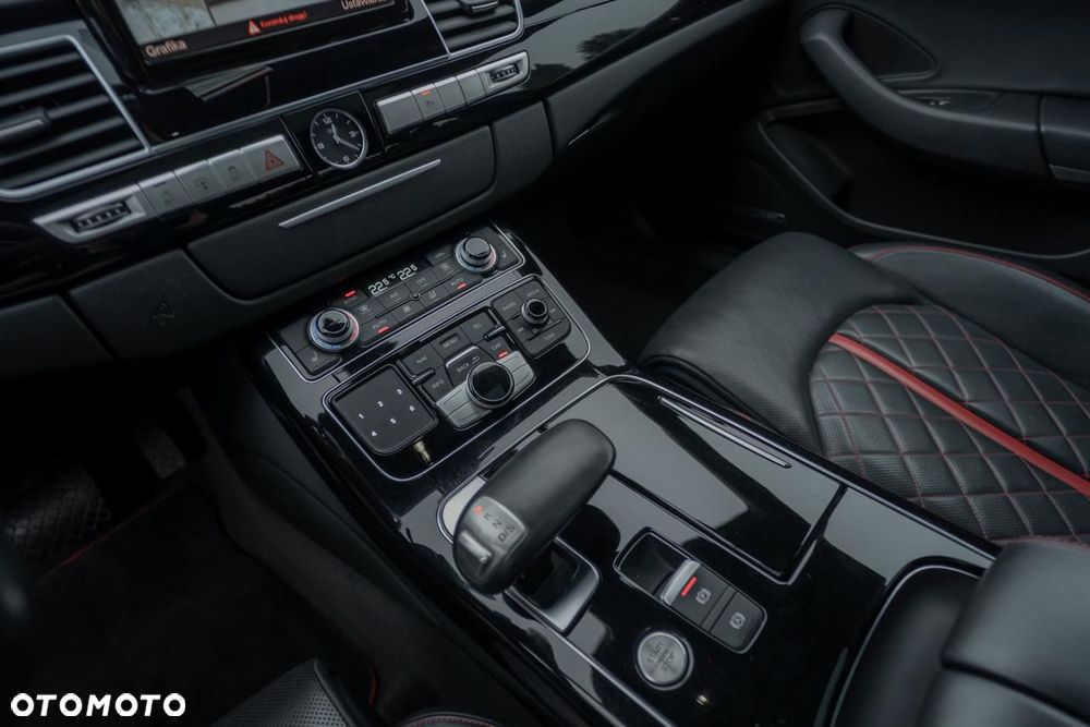 Audi A8 - 25