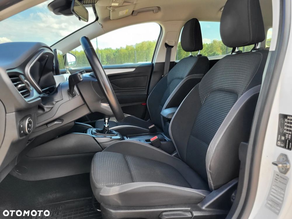 Ford Focus 1.5 EcoBlue SCR Connected - 16
