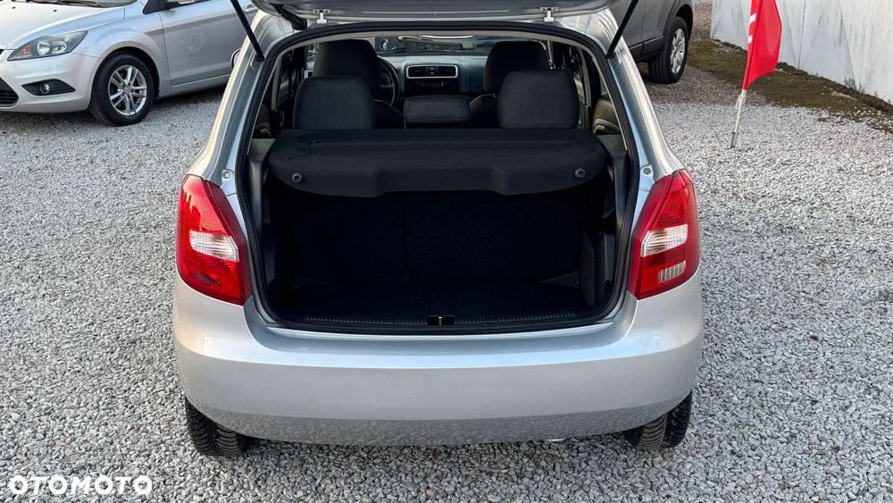 Skoda Fabia 1.2 HTP STYLE EDITION - 15