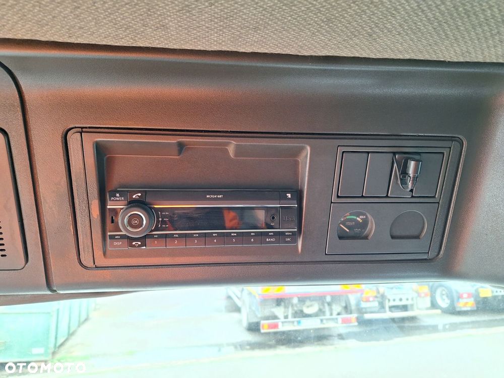 Iveco Eurotrakker 260E38 6X4 + Cifa 32 - 27