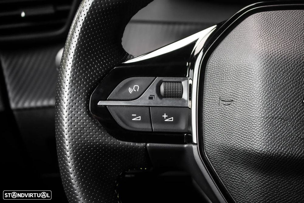 Peugeot 208 1.2 PureTech GT - 13