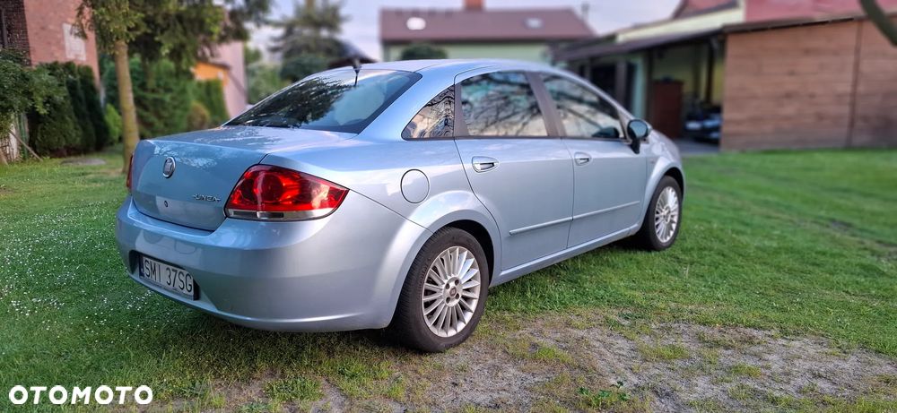 Fiat Linea 1.3 MJ 16V Dynamic - 17