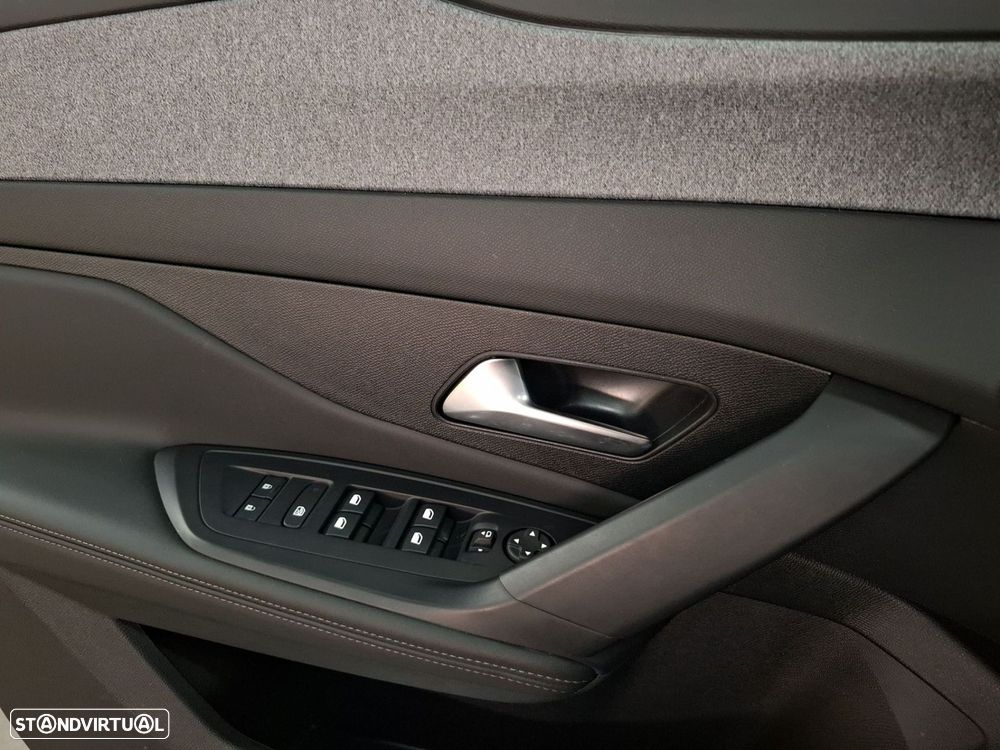 Peugeot 308 1.2 Hybrid Allure e-DCS6 - 20