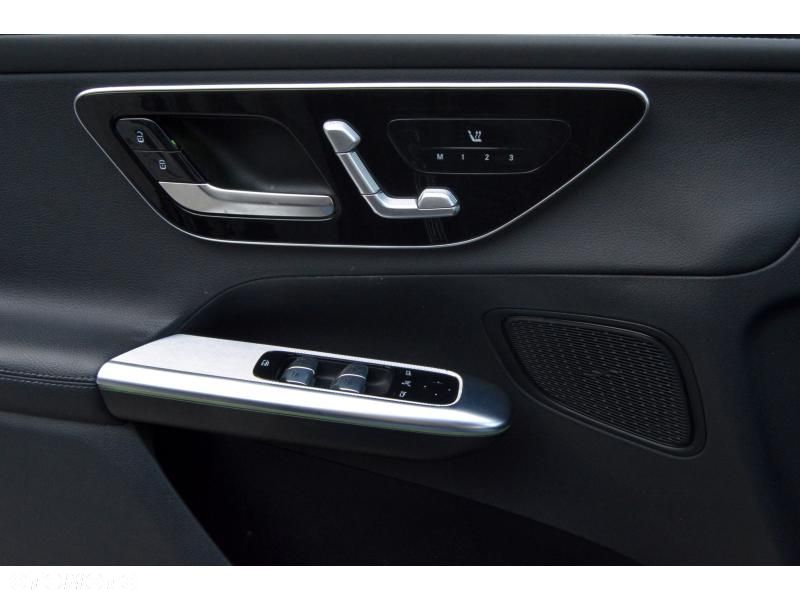 Mercedes-Benz GLC 300 e 4-Matic Avantgarde - 14
