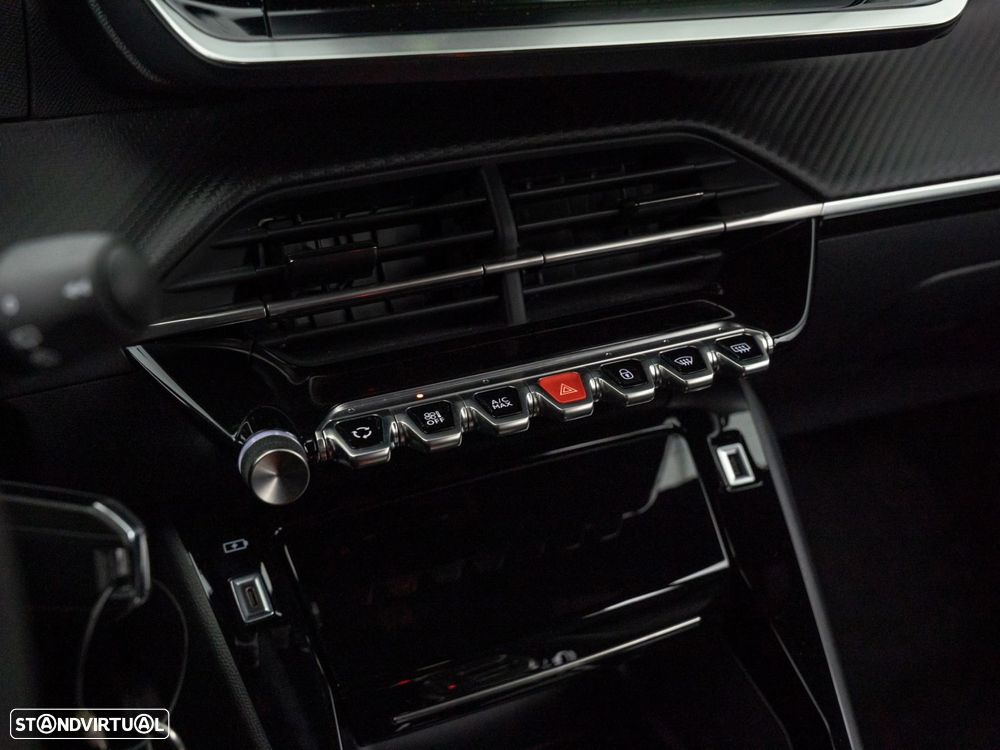 Peugeot 2008 1.5 BlueHDi Allure Pack EAT8 - 25