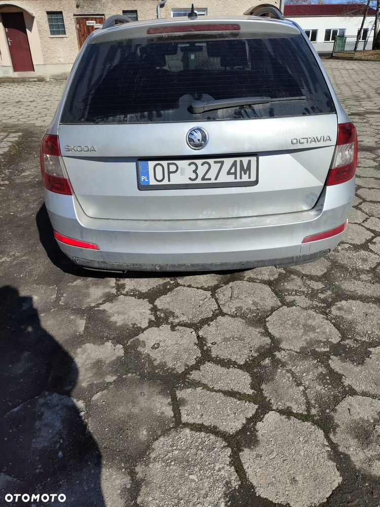 Skoda Octavia 2.0 TDI SCR Style DSG - 10