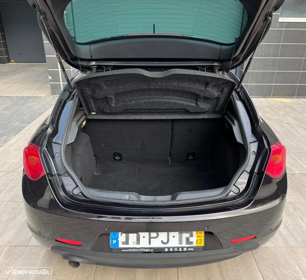 Alfa Romeo Giulietta 1.6 JTDM Distinctive - 11