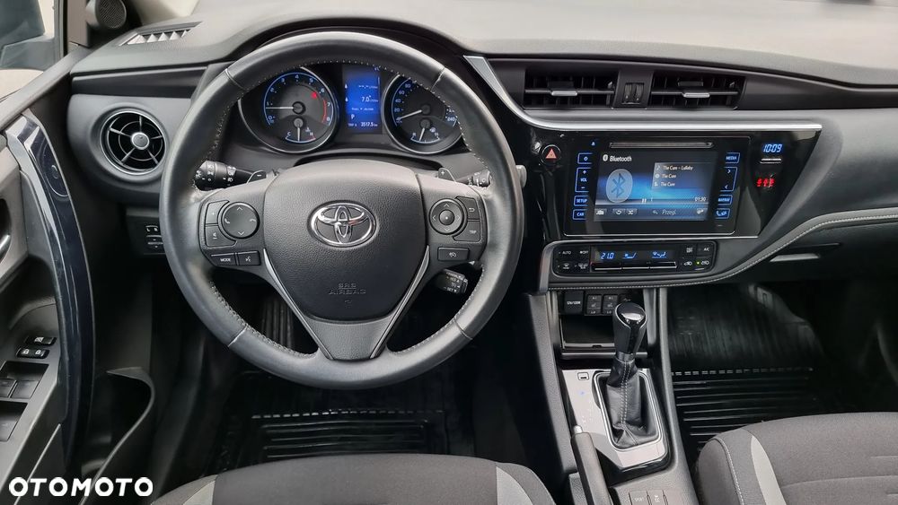 Toyota Auris 1.6 Premium MS - 18