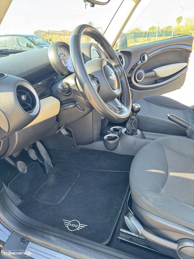 MINI 3 Portas One D - 7