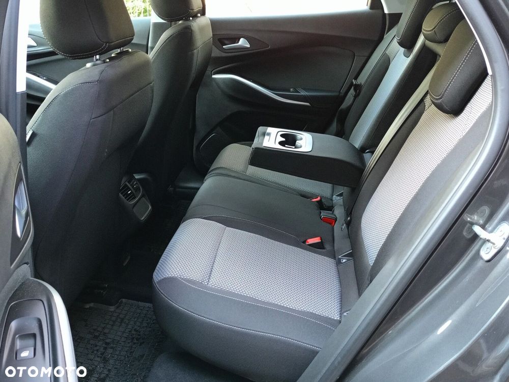 Opel Grandland X 1.2 T GPF Enjoy S&S - 10