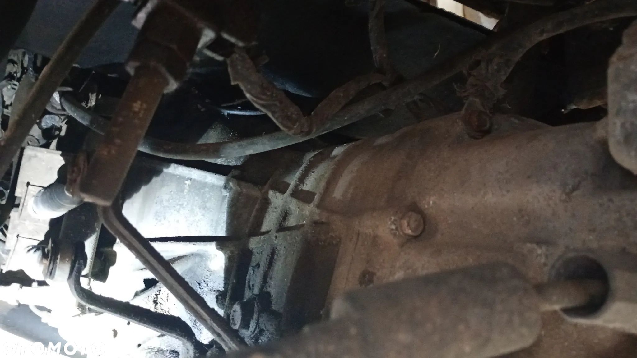 F.VAT SKRZYNIA BIEGÓW HYUNDAI H1 H200 2.5 TD  SKRZYNIA BIEGÓW HYUNDAI H100 GWARANCJA W AUCIE -SPRAWDZ - 1