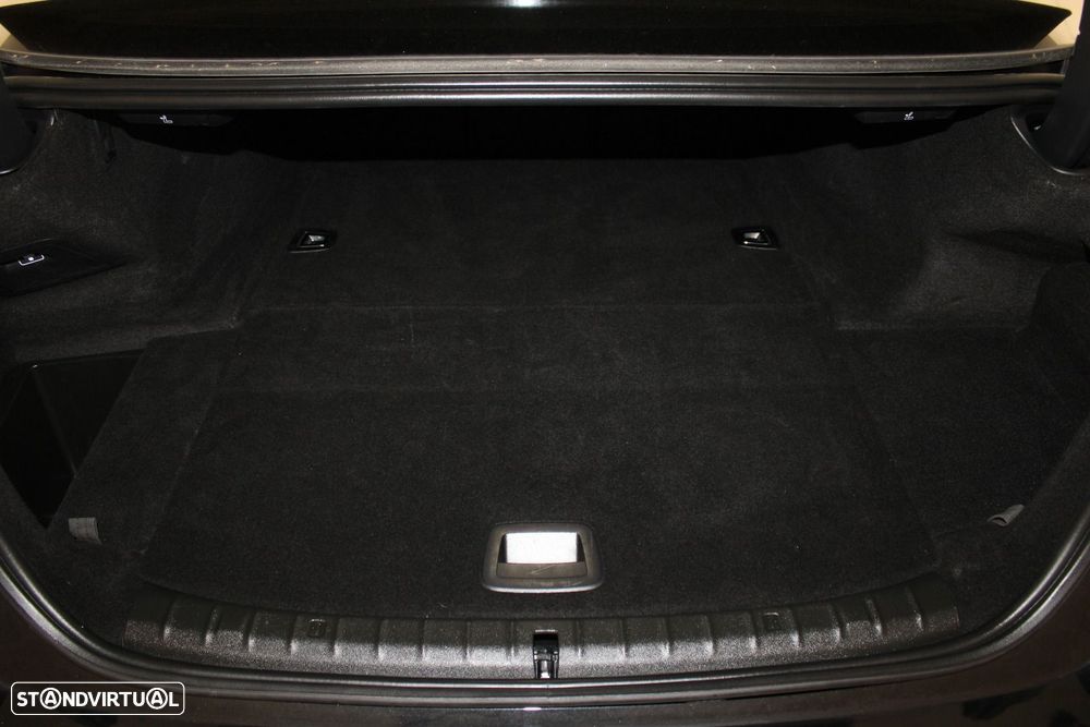 BMW 530 e iPerformance Line Luxury - 38