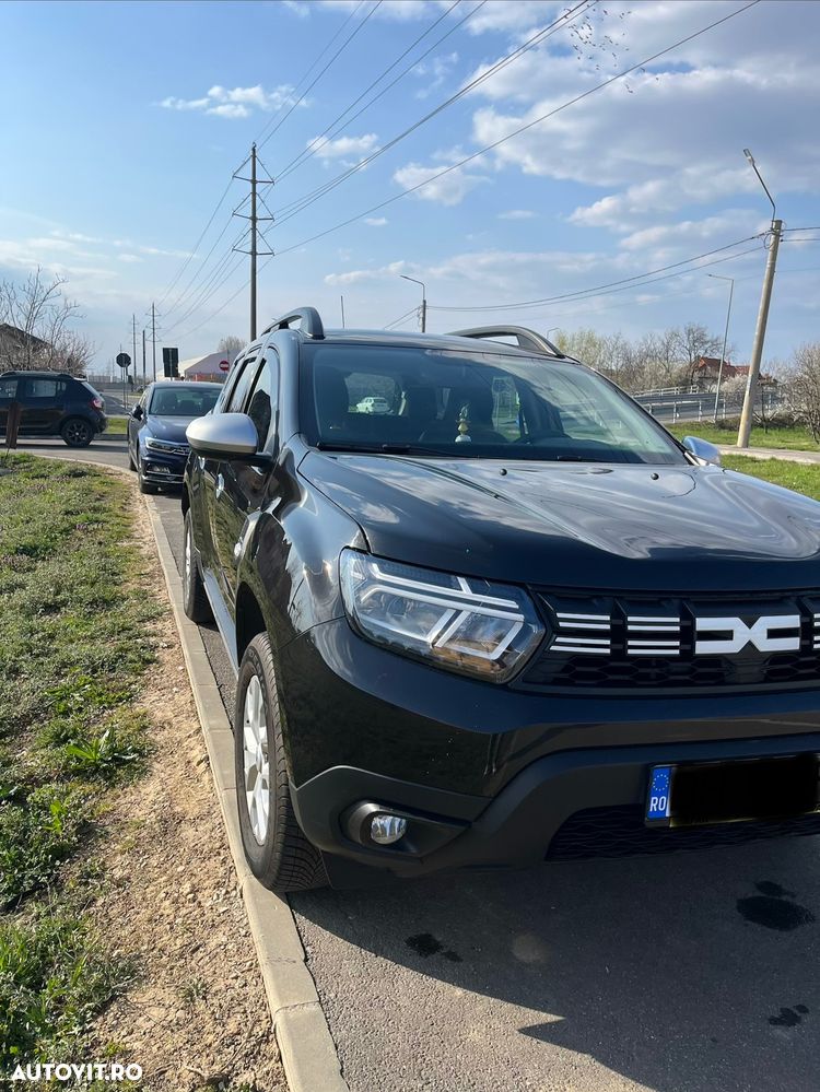 Dacia Duster 2023 photo 2