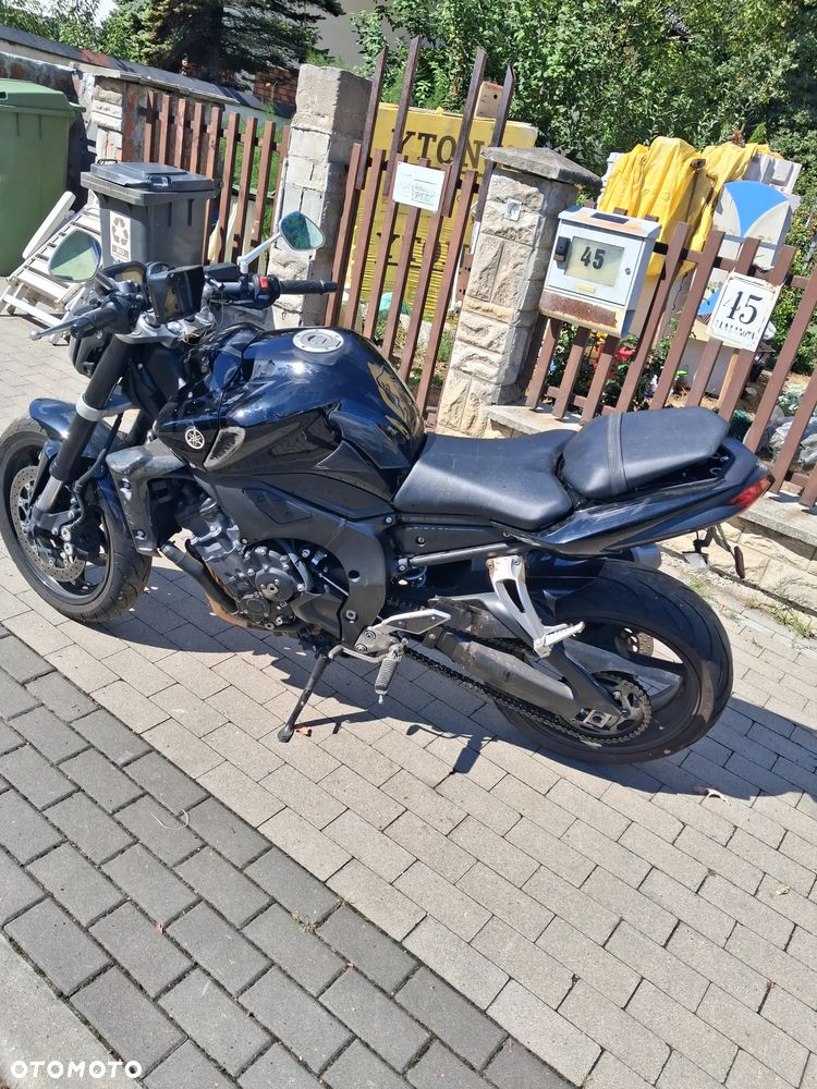 Yamaha FZ - 8