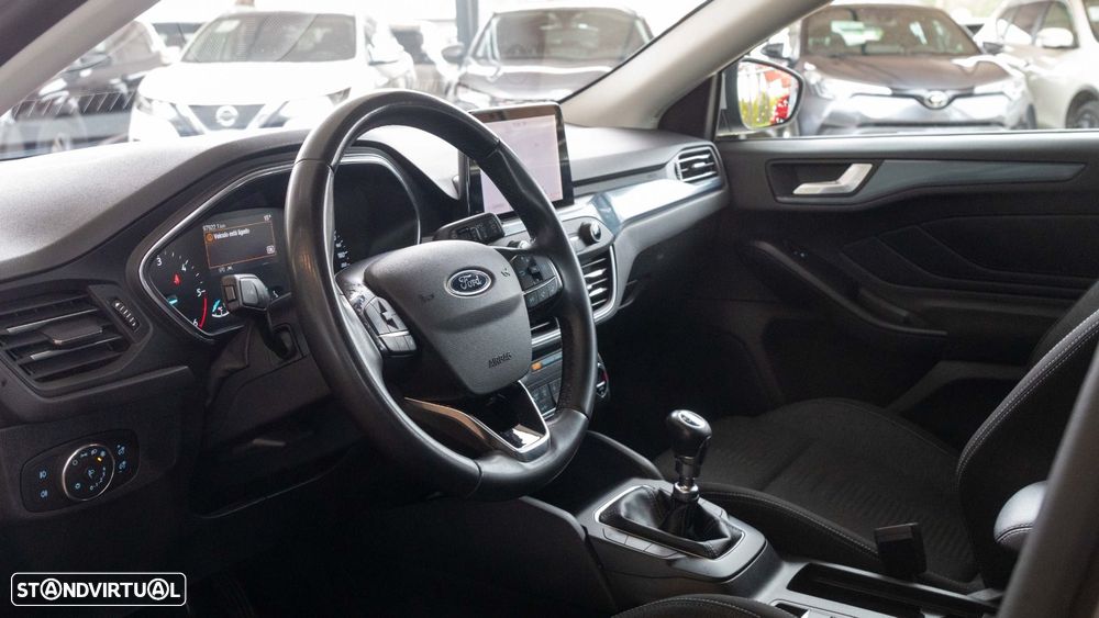 Ford Focus SW 1.5 TDCi EcoBlue Active - 4