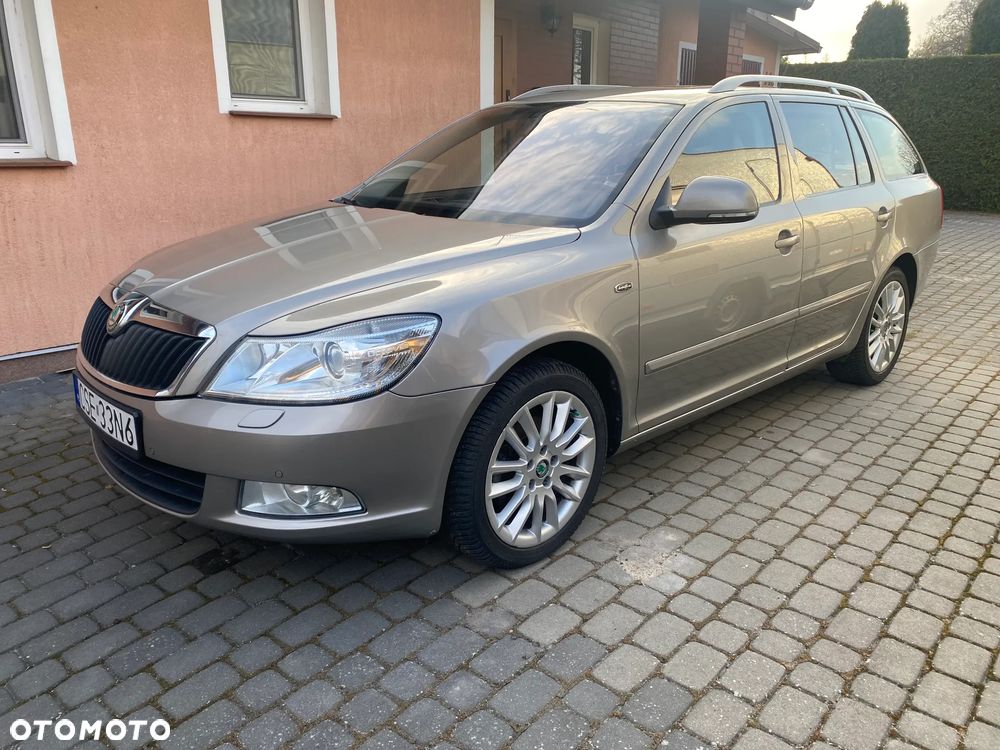 Skoda Octavia 2.0 TDI DPF DSG Laurin & Klement - 1