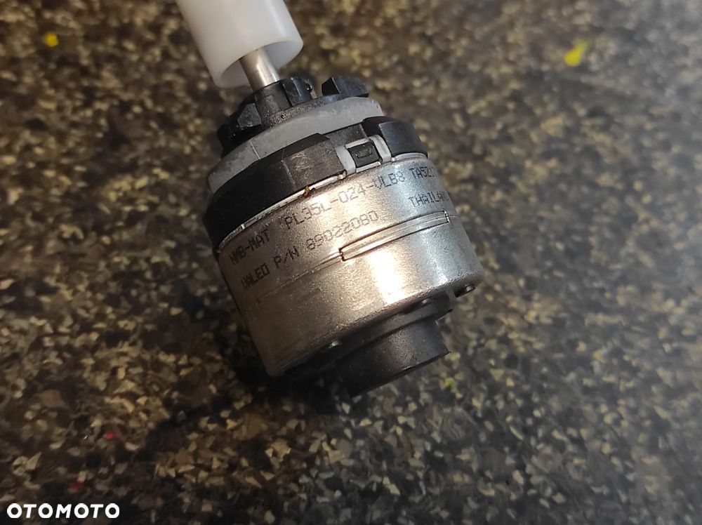 SILNICZEK SIŁOWNIK REGULACJI LAMPY VALEO 89022080 VW PASSAT B6 XENON WYSYŁKA !!! - 3