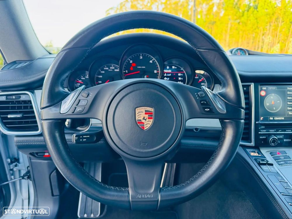 Porsche Panamera Platinum Edition - 22