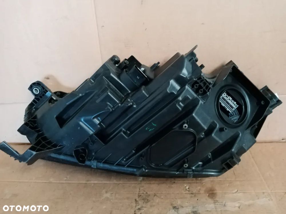 Lampa prawy przód przednia prawa Full Led Skoda Octavia IV 4 - 5