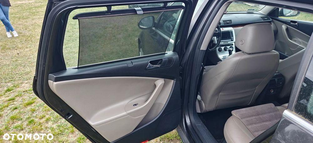 Volkswagen Passat 2.0 TDI DPF Highline DSG - 13