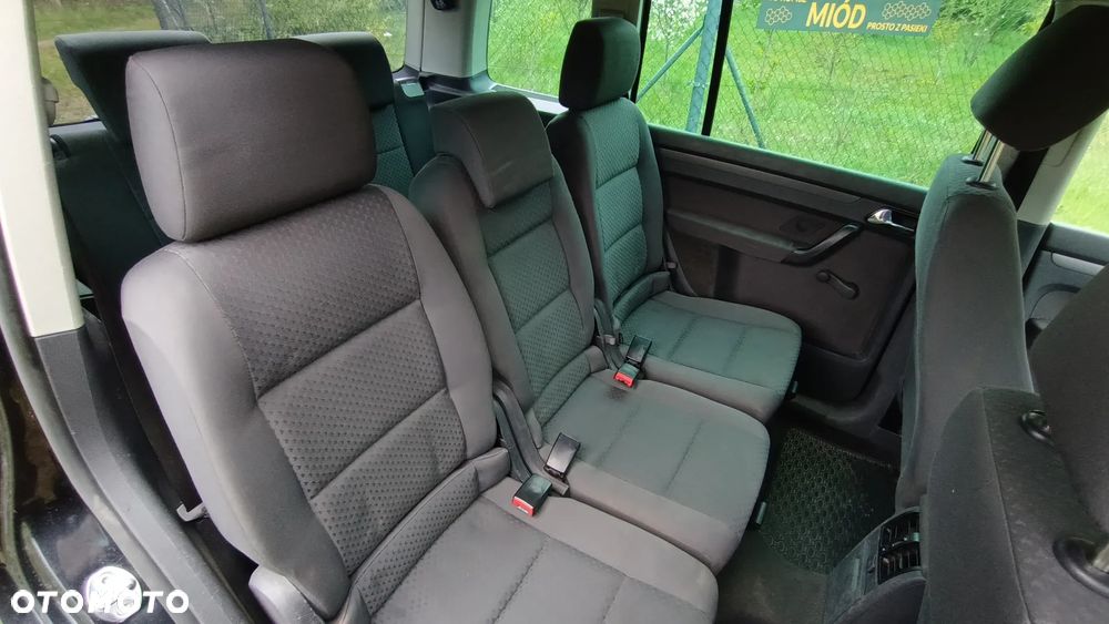 Volkswagen Touran 1.6 - 11