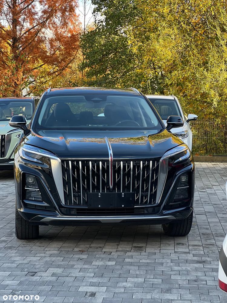 Hongqi HS3 - 4