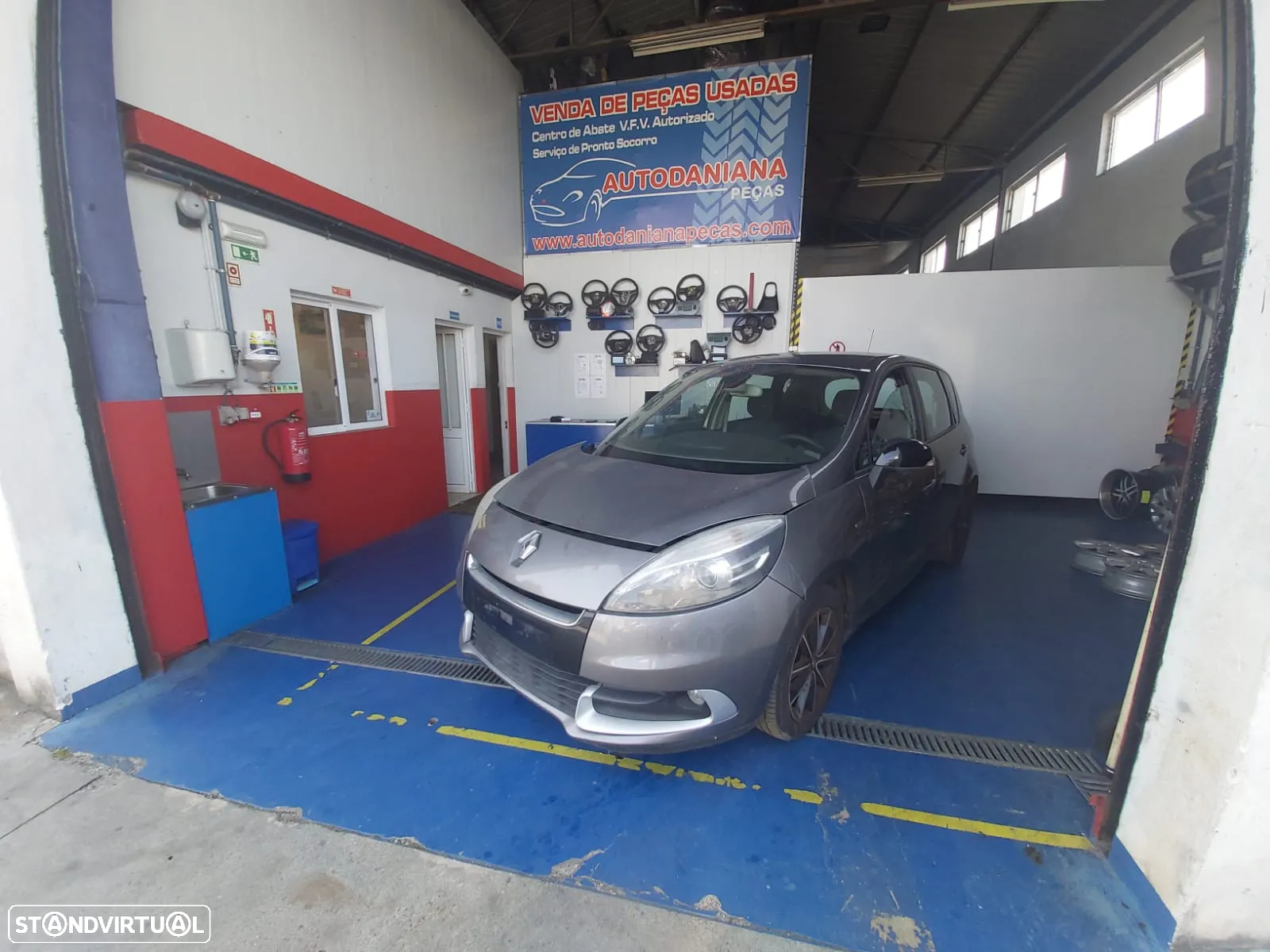 Renault Scenic 1.5 DCI  CAIXA AUTOMÁTICA  de 2009 a 2016 - 4