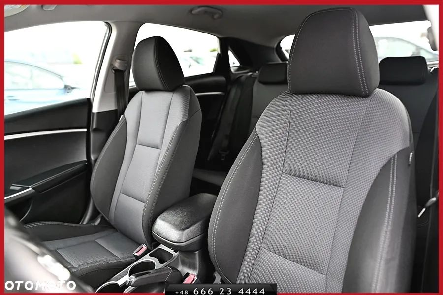 Hyundai i30 1.6 GDI Premium - 21
