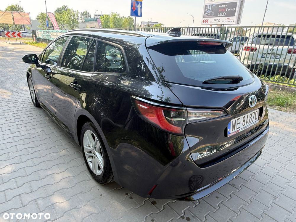 Toyota Corolla 1.8 Hybrid Comfort - 12