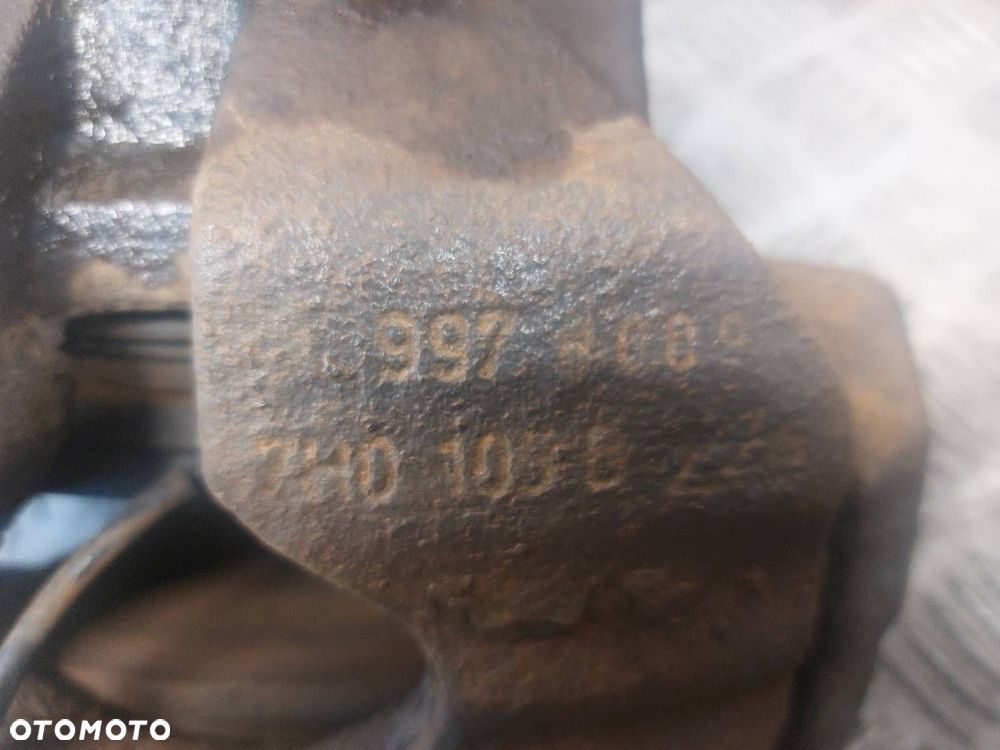 ZACISK HAMULCOWY LEWY PRAWY PRZÓD VOLKSWAGEN TRANSPORTER T5 2.5 TDI - 6