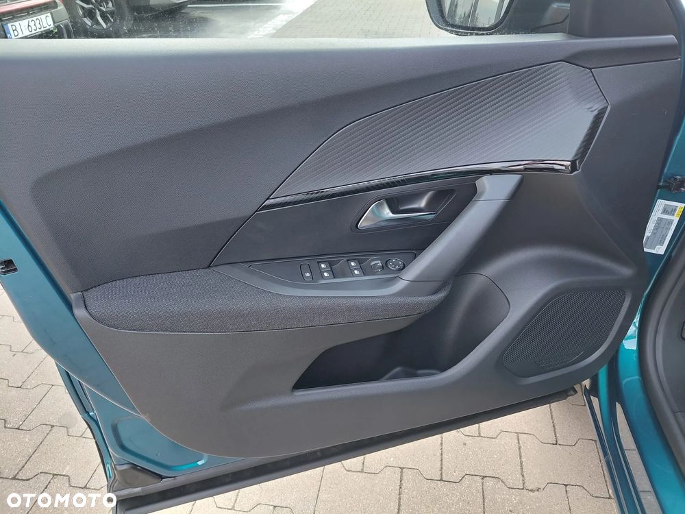 Peugeot 2008 1.2T Edition S&S - 20
