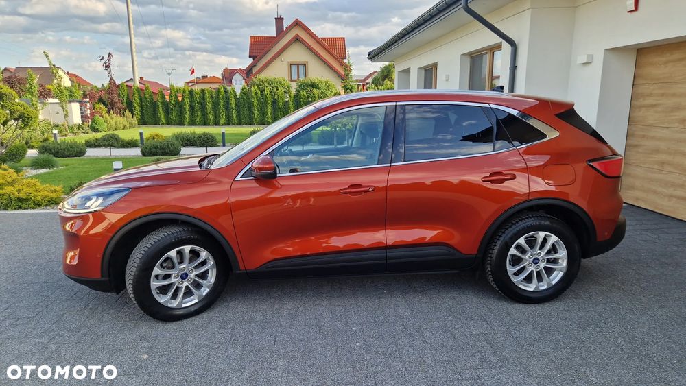 Ford Kuga 1.5 EcoBoost TITANIUM - 3