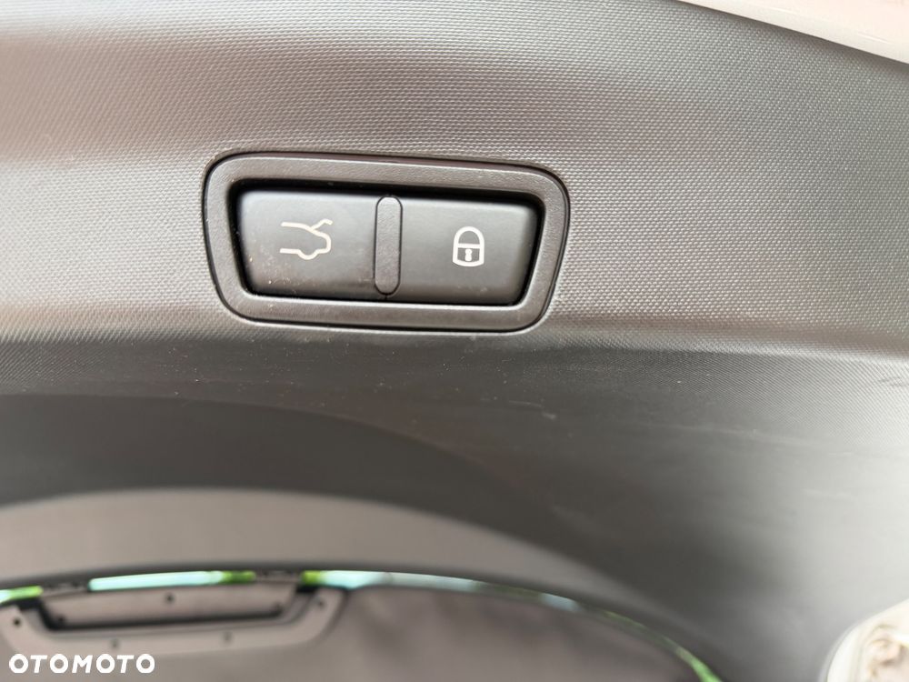 Alfa Romeo Stelvio 2.0 Turbo 16V AT8-Q4 Veloce - 28