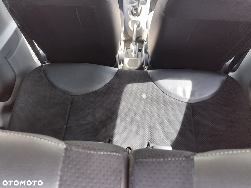 Peugeot 107 - 23