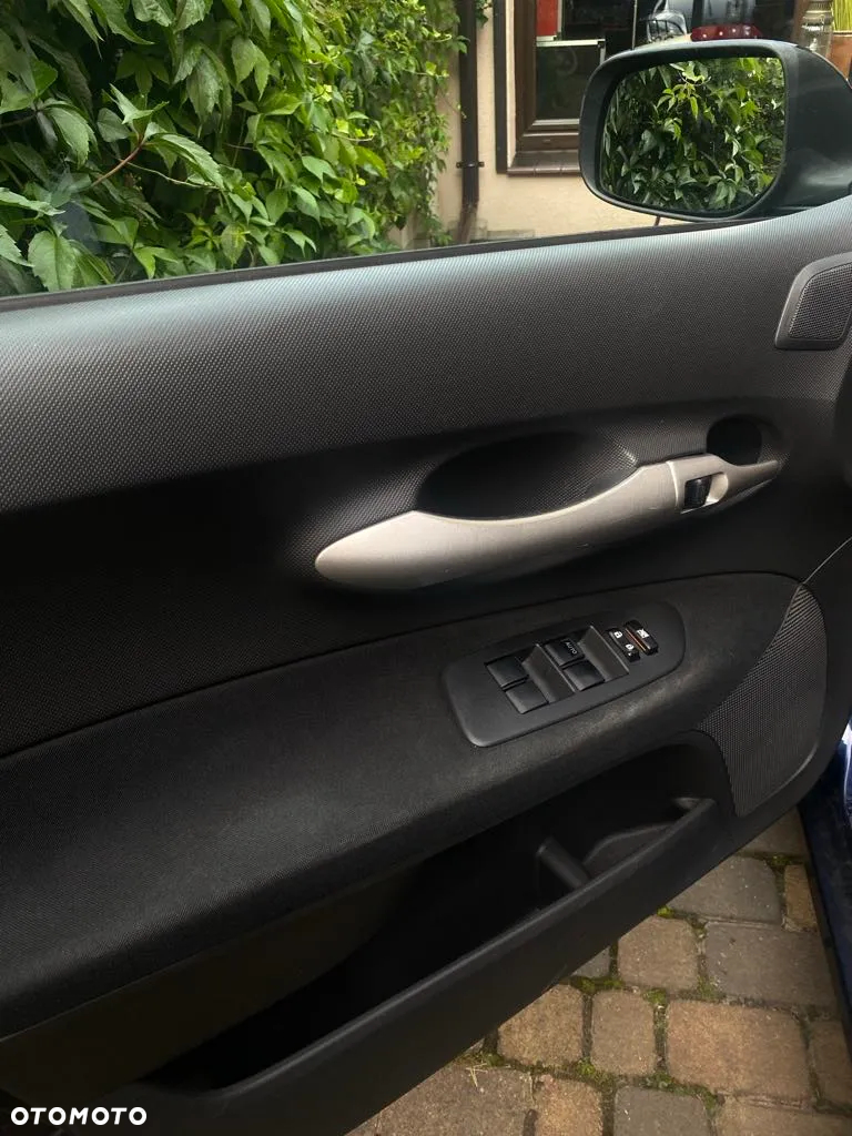 Toyota Auris - 15