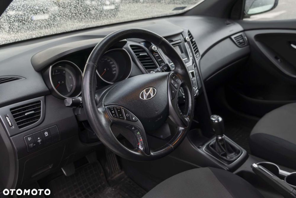 Hyundai i30 1.6 CRDi Comfort - 9