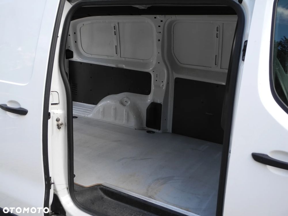 Opel Vivaro - 9