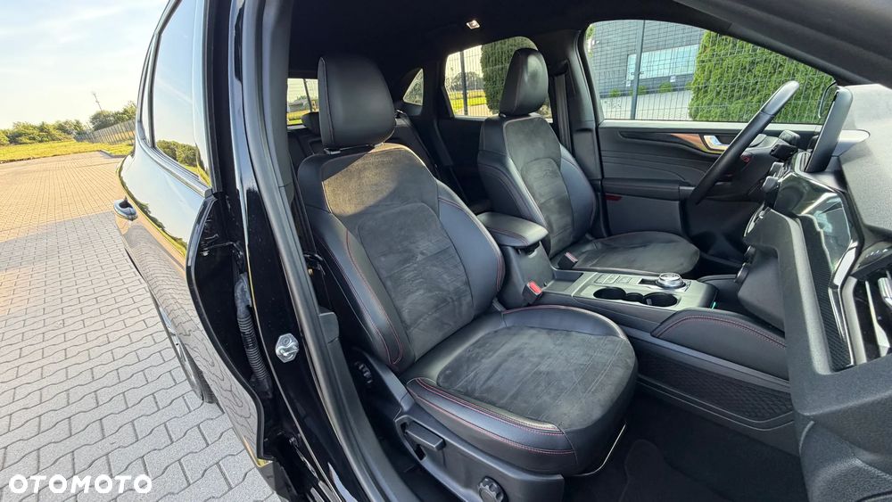 Ford Kuga 2.5P PHEV FWD ST-Line X - 25