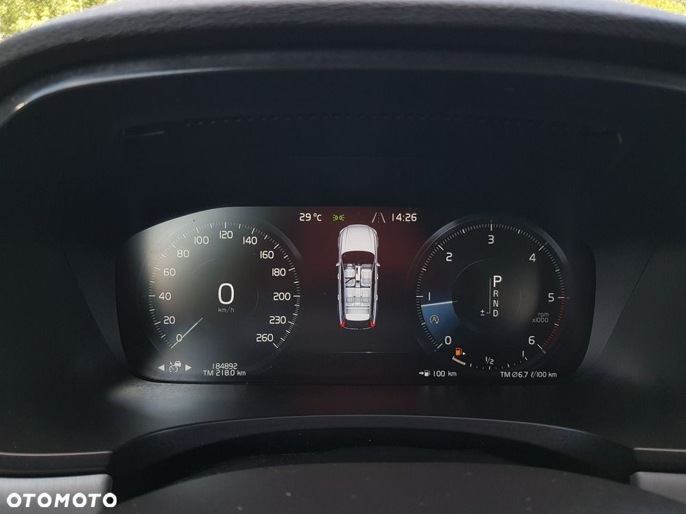 Volvo V90 D4 Momentum - 19