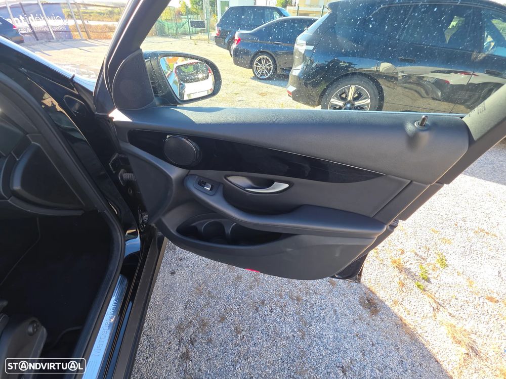 Mercedes-Benz GLC 300 - 28